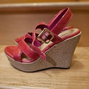 UGG Jackilyn patent pink leather wedge sandals